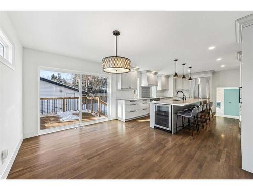 7 Maryland Place Sw, Calgary, AB - Indoor Photo Showing Dining Room