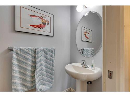 113 Cranleigh Bay Se, Calgary, AB - Indoor Photo Showing Bathroom