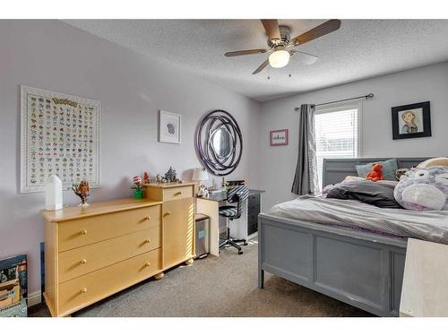 113 Cranleigh Bay Se, Calgary, AB - Indoor Photo Showing Bedroom