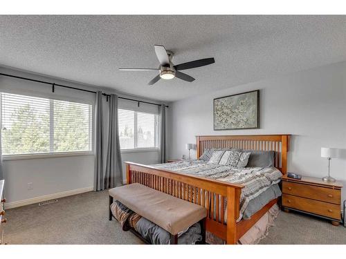 113 Cranleigh Bay Se, Calgary, AB - Indoor Photo Showing Bedroom