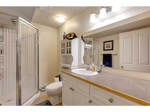 113 Cranleigh Bay Se, Calgary, AB - Indoor Photo Showing Bathroom