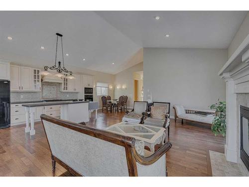 384 Prestwick Terrace Se, Calgary, AB - Indoor Photo Showing Kitchen