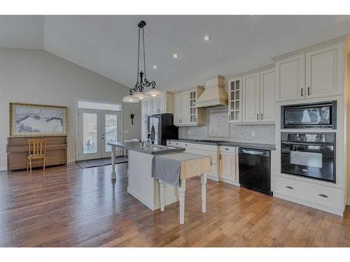 384 Prestwick Terrace Se, Calgary, AB - Indoor Photo Showing Kitchen