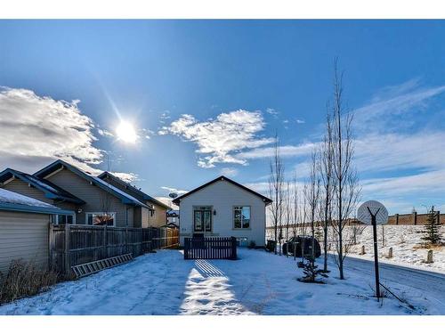 384 Prestwick Terrace Se, Calgary, AB - Outdoor