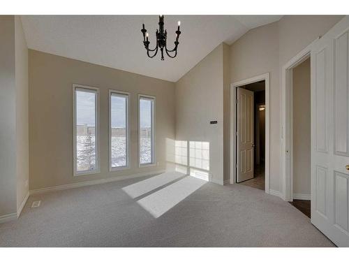 384 Prestwick Terrace Se, Calgary, AB - Indoor Photo Showing Other Room