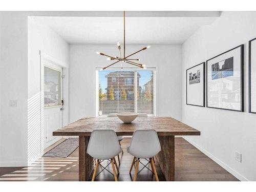 277 Willow Park, Cochrane, AB - Indoor Photo Showing Dining Room