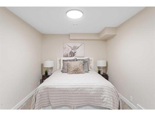 5716 Dalmead Crescent Nw, Calgary, AB - Indoor Photo Showing Bedroom