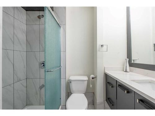 176 Martinvalley Crescent Ne, Calgary, AB - Indoor Photo Showing Bathroom