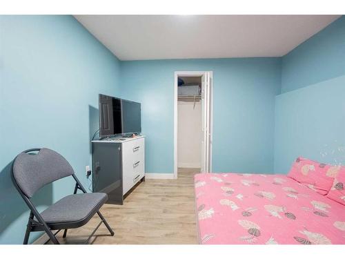 176 Martinvalley Crescent Ne, Calgary, AB - Indoor Photo Showing Bedroom