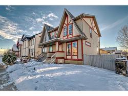 305 Elgin Point SE Calgary, AB T2Z 4Z9