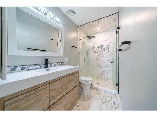 503-4935 Dalton Drive Nw, Calgary, AB - Indoor Photo Showing Bathroom