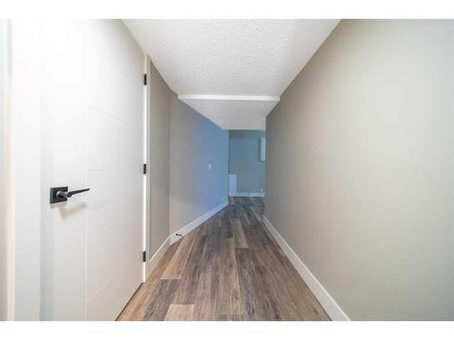 503-4935 Dalton Drive Nw, Calgary, AB - Indoor Photo Showing Other Room