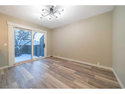 503-4935 Dalton Drive Nw, Calgary, AB - Indoor Photo Showing Other Room