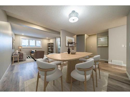 503-4935 Dalton Drive Nw, Calgary, AB - Indoor Photo Showing Dining Room