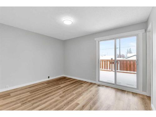 263 Penbrooke Way Se, Calgary, AB - Indoor Photo Showing Other Room