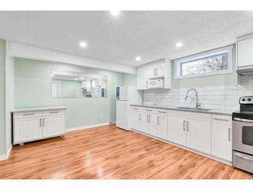 263 Penbrooke Way Se, Calgary, AB - Indoor Photo Showing Kitchen With Upgraded Kitchen