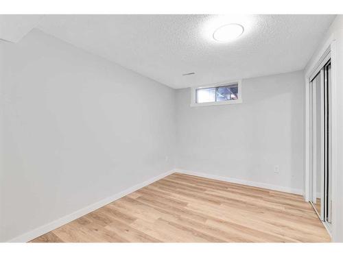 263 Penbrooke Way Se, Calgary, AB - Indoor Photo Showing Other Room