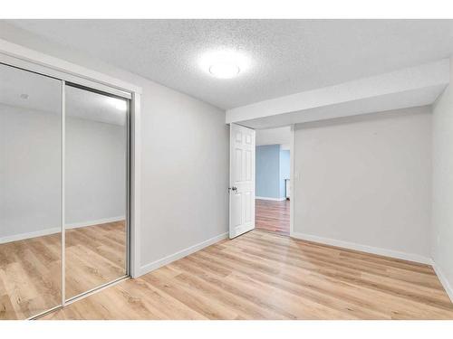 263 Penbrooke Way Se, Calgary, AB - Indoor Photo Showing Other Room