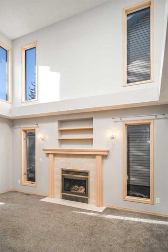 13 Citadel Gardens Nw, Calgary, AB - Indoor With Fireplace