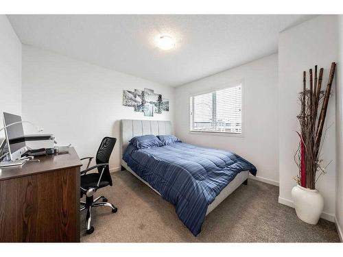 587 Mahogany Boulevard Se, Calgary, AB - Indoor Photo Showing Bedroom