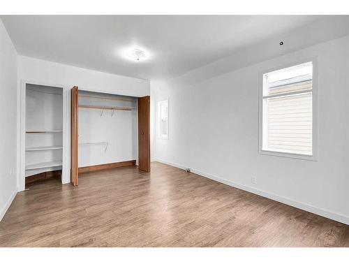 1710 6 Avenue Nw, Calgary, AB - Indoor Photo Showing Other Room