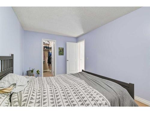 301-222 5 Avenue Ne, Calgary, AB - Indoor Photo Showing Bedroom