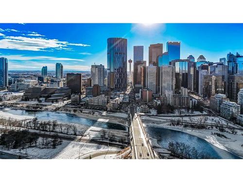 301-222 5 Avenue Ne, Calgary, AB - Outdoor With View