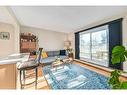 301-222 5 Avenue Ne, Calgary, AB  - Indoor Photo Showing Living Room 