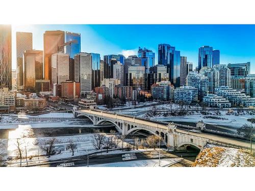 301-222 5 Avenue Ne, Calgary, AB - Outdoor With View