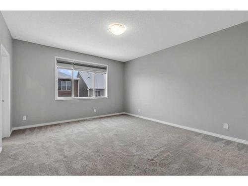 114 Osborne Common Sw, Airdrie, AB - Indoor Photo Showing Other Room