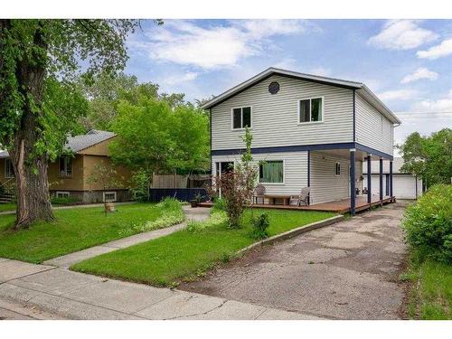 2213 27 Street Se, Calgary, AB - Outdoor