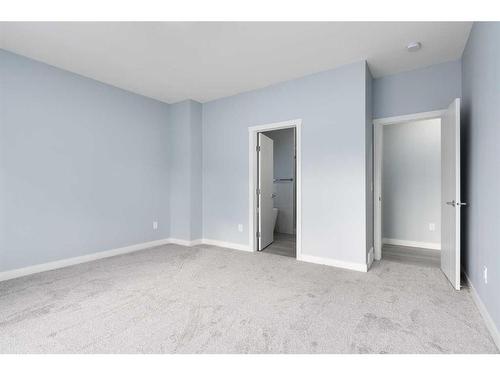 902 Macleod Trail Sw, High River, AB - Indoor Photo Showing Other Room