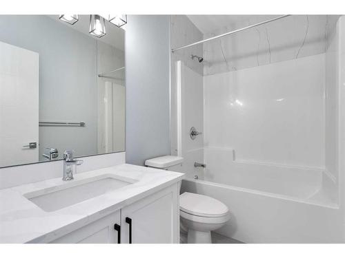 902 Macleod Trail Sw, High River, AB - Indoor Photo Showing Bathroom