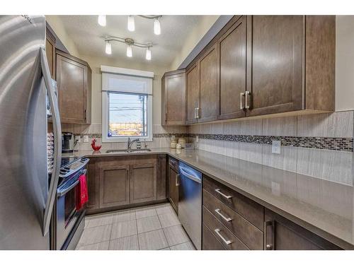 302-16 Varsity Estates Circle Nw, Calgary, AB - Indoor Photo Showing Kitchen