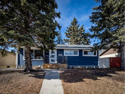 5511 Trelle Drive NE Calgary, AB T2K 3V3