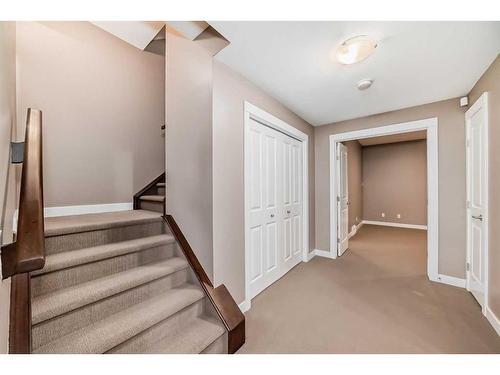 1819 18 Street Sw, Calgary, AB - Indoor Photo Showing Other Room