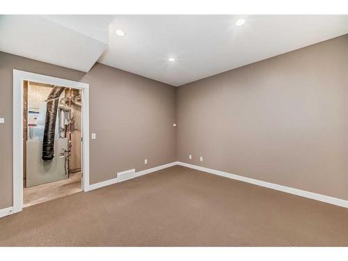 1819 18 Street Sw, Calgary, AB - Indoor Photo Showing Other Room