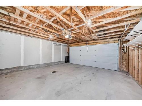 1819 18 Street Sw, Calgary, AB - Indoor Photo Showing Garage