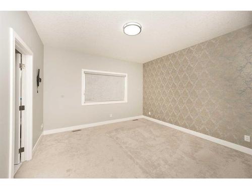 9 Savanna Green Ne, Calgary, AB - Indoor Photo Showing Other Room