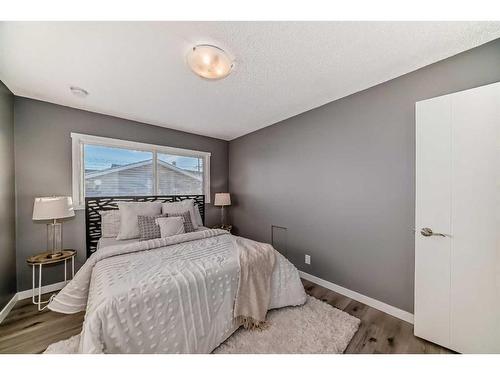 156 Van Horne Crescent Ne, Calgary, AB - Indoor Photo Showing Bedroom