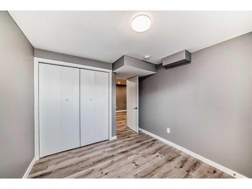 156 Van Horne Crescent Ne, Calgary, AB - Indoor Photo Showing Other Room