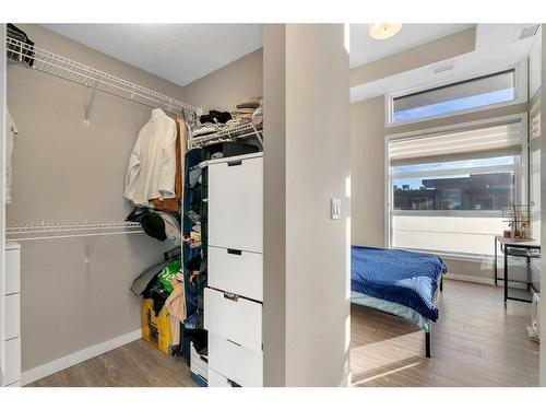 611-122 Mahogany Centre Se, Calgary, AB - Indoor Photo Showing Other Room