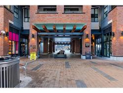 611-122 Mahogany Centre SE Calgary, AB T3M 0T2