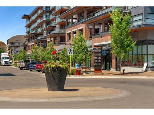 611-122 Mahogany Centre Se, Calgary, AB - Outdoor With Balcony With Facade