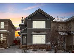 147 Silverado Plains Close SW Calgary, AB T2X 0G4