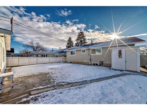 4824 8 Avenue Se, Calgary, AB - Outdoor