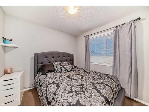 4 Saddlebrook Circle Ne, Calgary, AB - Indoor Photo Showing Bedroom