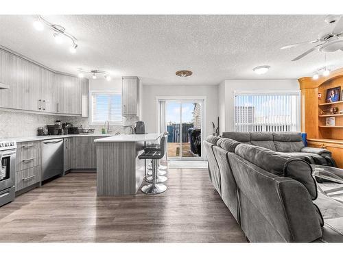 291 Taracove Estate Drive Ne, Calgary, AB - Indoor Photo Showing Kitchen