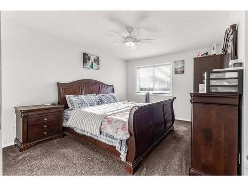 291 Taracove Estate Drive Ne, Calgary, AB - Indoor Photo Showing Bedroom