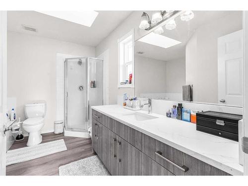 291 Taracove Estate Drive Ne, Calgary, AB - Indoor Photo Showing Bathroom